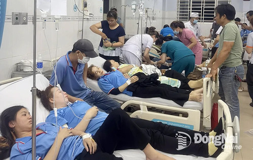 Suspected food poisoning sends nearly 100 Dong Nai workers to hospital