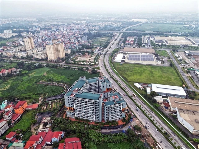 Hanoi calls for investments in six urban areas projects