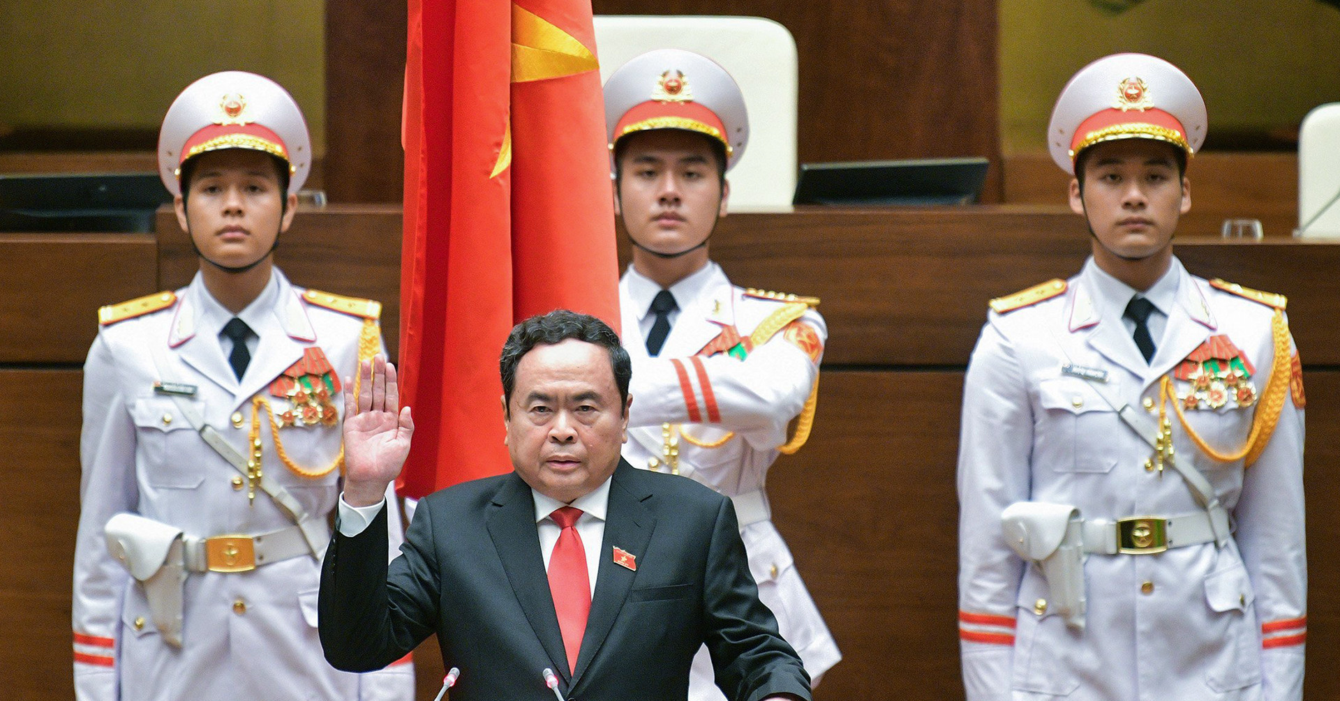 New National Assembly leader takes the oath of office