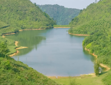 Sam Tang Lake: A serene lakeside retreat