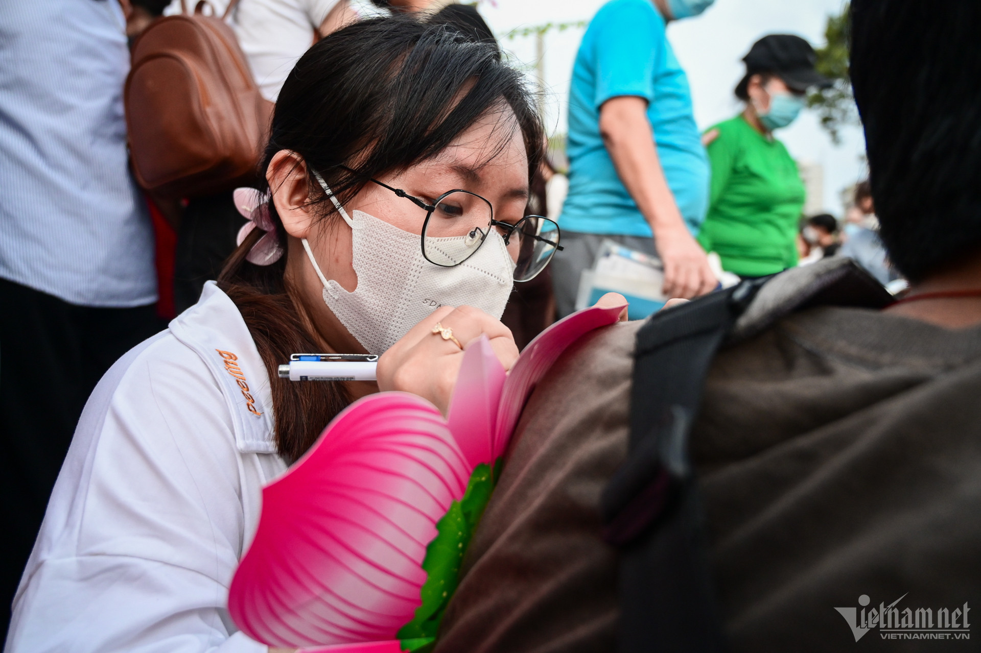 W-phật đản hoa đăng 2.jpg