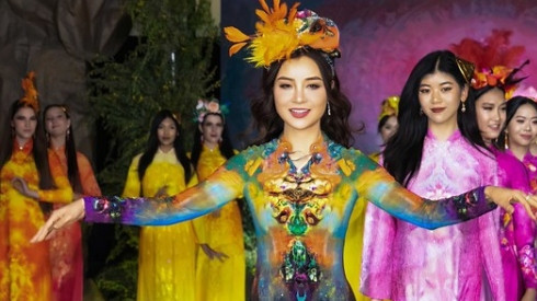 Vietnamese Ao Dai collection makes US debut