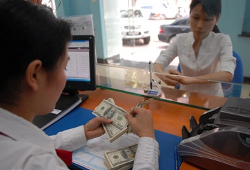 Vietnam dong seen weakening further against U.S. dollar in Q2 - UOB