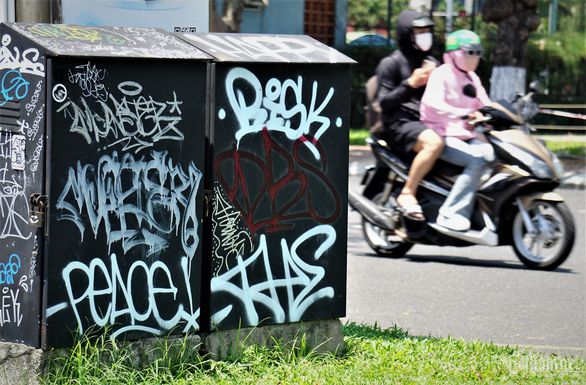 graffiti dn.jpg12.jpg