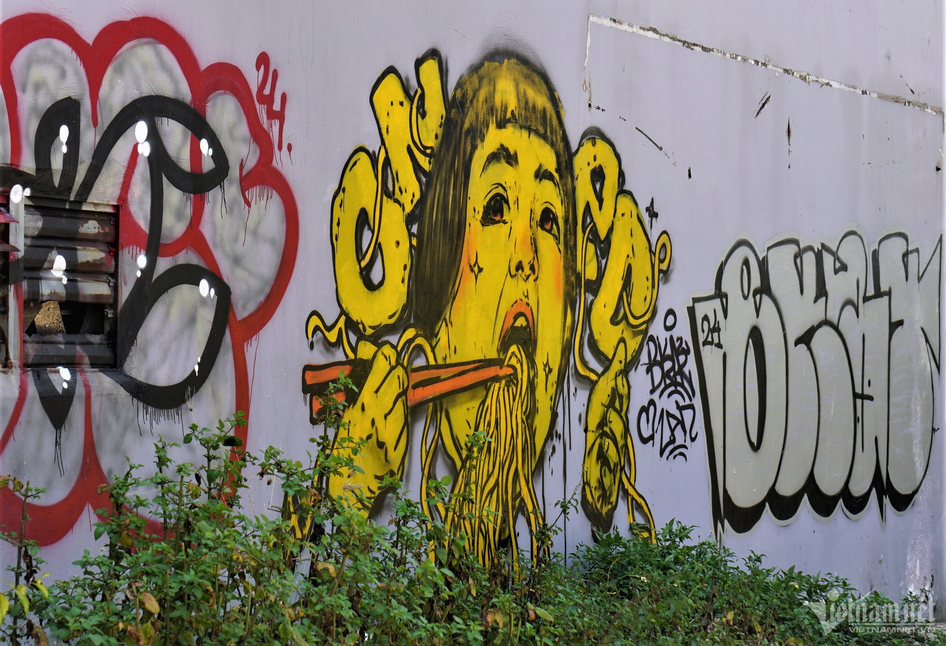 graffiti dn.jpg3.jpg
