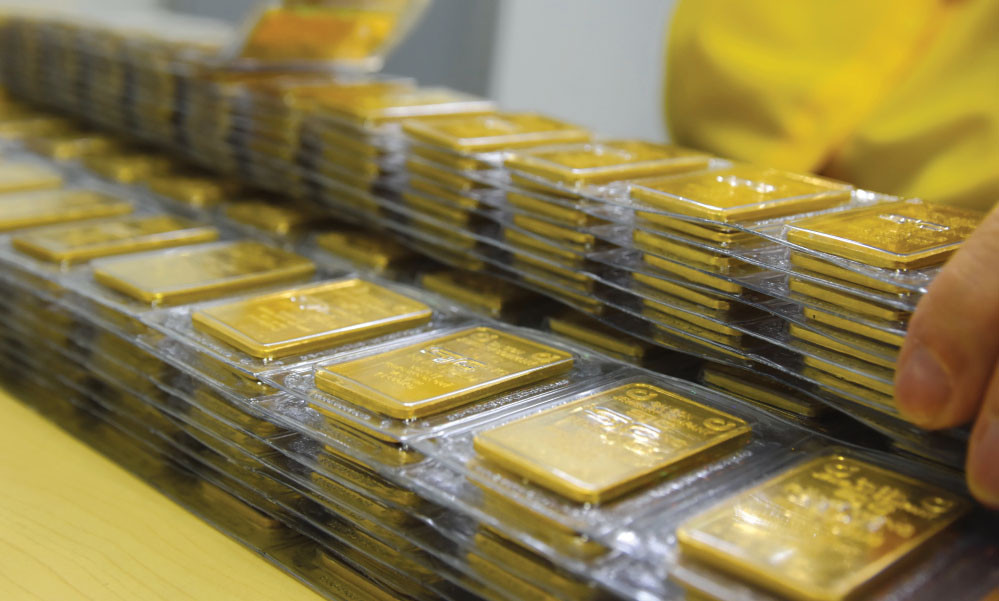 Four State-run banks authorized to sell gold from June 3