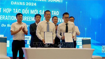 Da Nang summit connects startups with investment funds