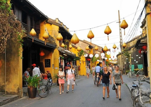 More Europeans searching for information about Vietnam to travel this summer