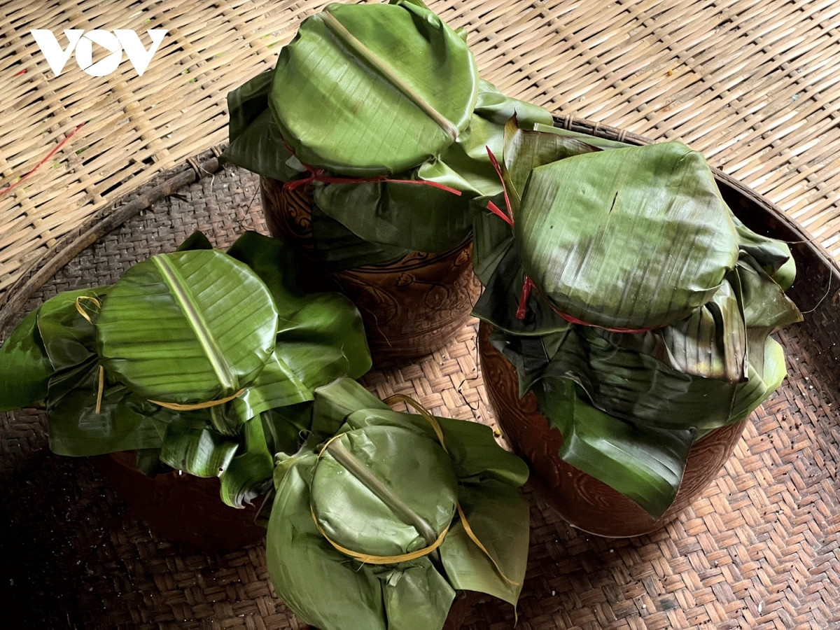 special wine of bahnar ethnic people in gia lai picture 9