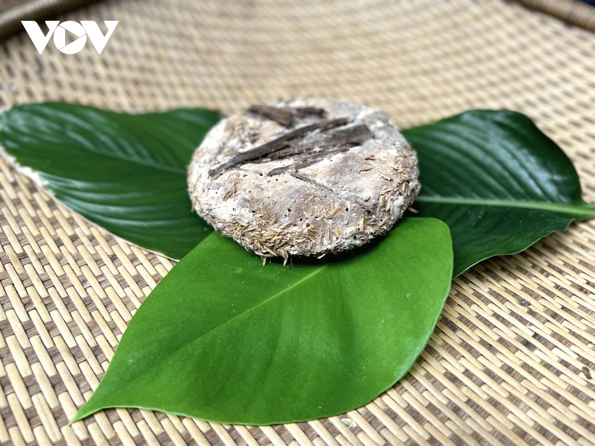 special wine of bahnar ethnic people in gia lai picture 7