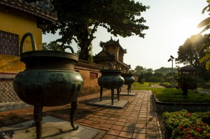 A glance at Nine Dynastic Urns inscribed on UNESCO Memory of World Register