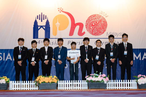 8/8 Vietnamese students win medals at Asian Physics Olympiad