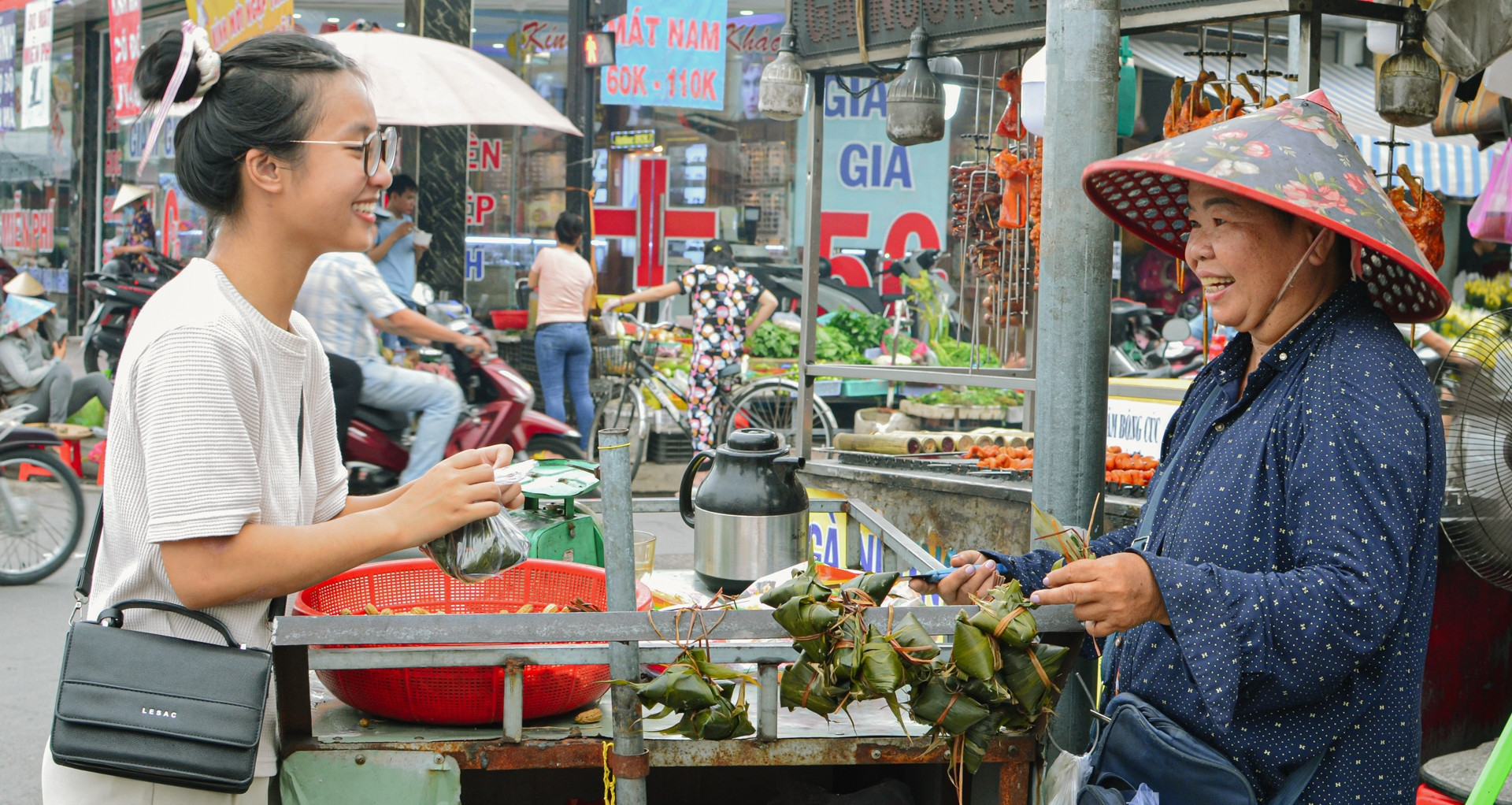 HCM City alley abuzz with rice dumpling production for Doan Ngo Festival