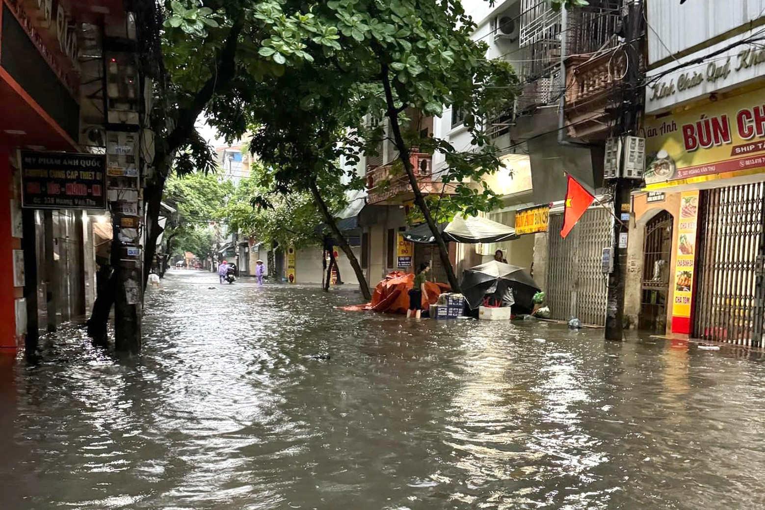 mua lon Nam Dinh.jpg