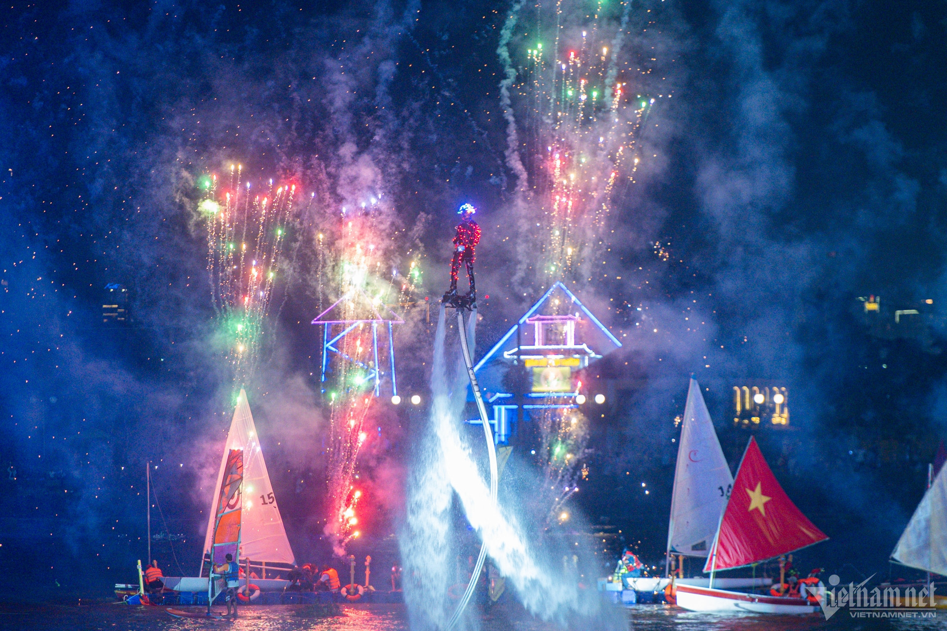 W-lễ hội sông nước 13.jpg