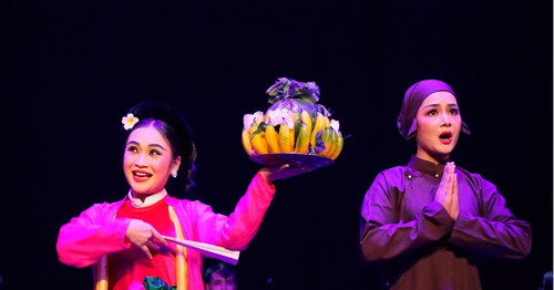 Vietnam triumphs at China theater festival