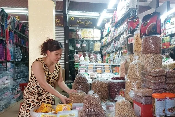 Informal workers yet to participate in social insurance due to low incomes
