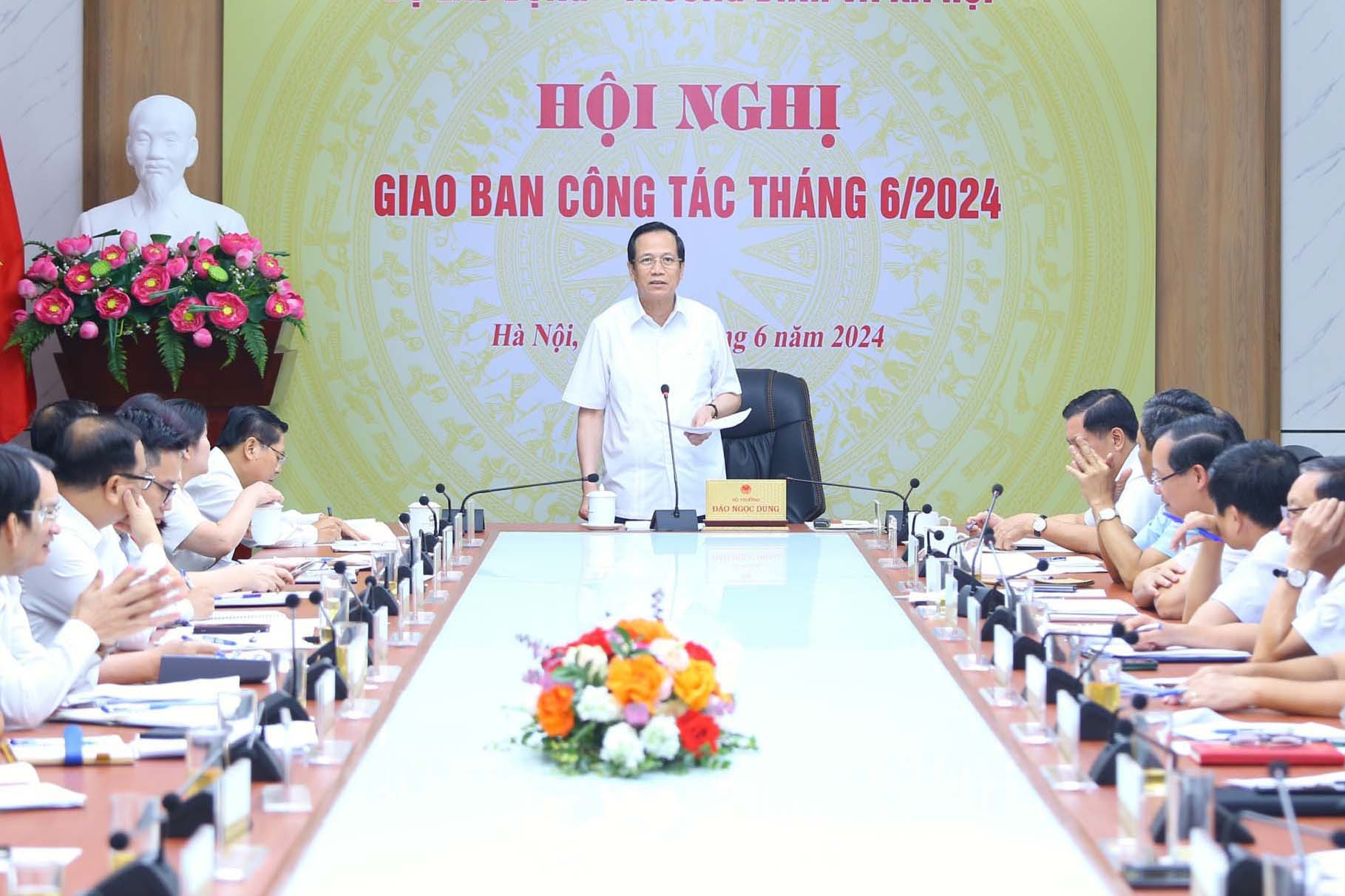 Bộ trưởng Đào Ngọc Dung .jpg