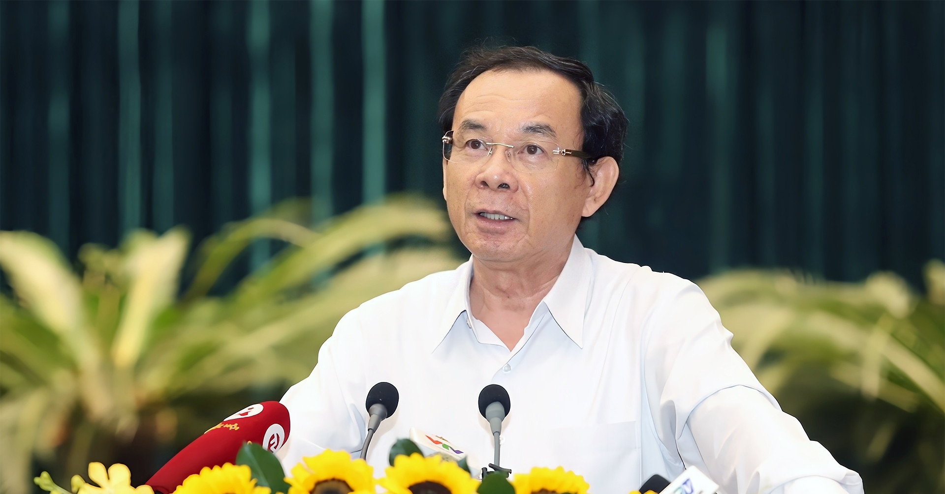 HCMC Party Chief demands urgent action on poor living conditions in city center