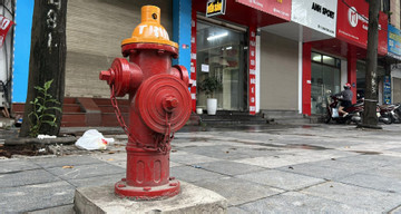 Survey reveals Hanoi needs thousands of fire hydrants