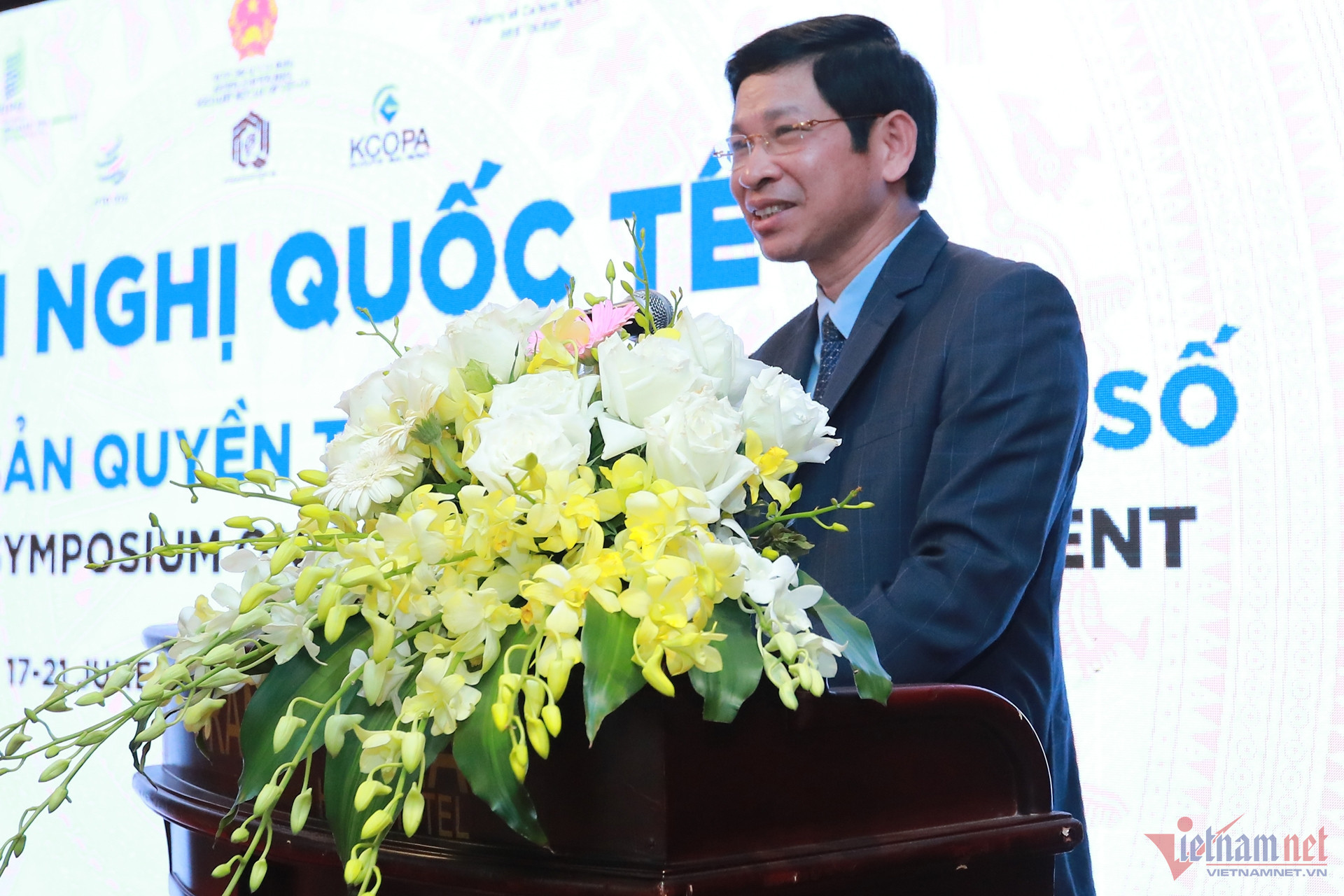 W-thuc thi ban quyen tren moi truong so 1 1.jpg