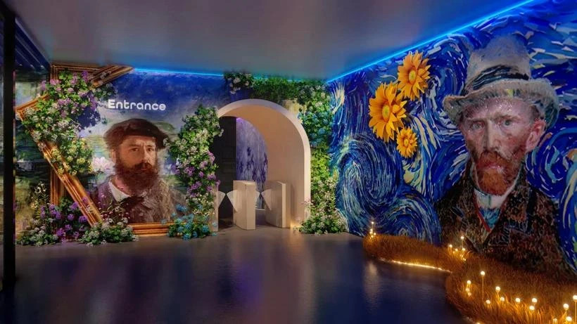 Art Lighting Experience spotlights works by Van Gogh, Claude Monet