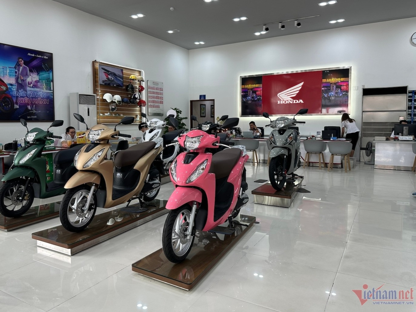 motorbike Chi Tam.jpeg