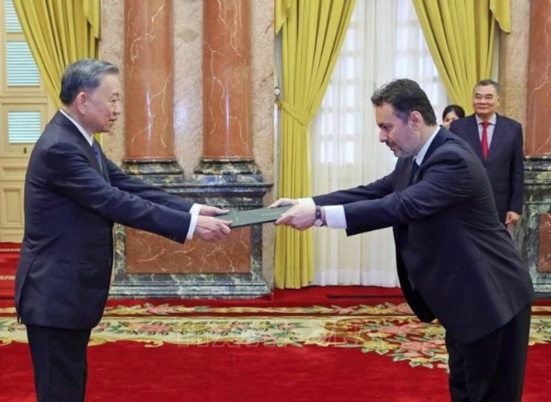 president to lam welcomes newly accredited ambassadors picture 1