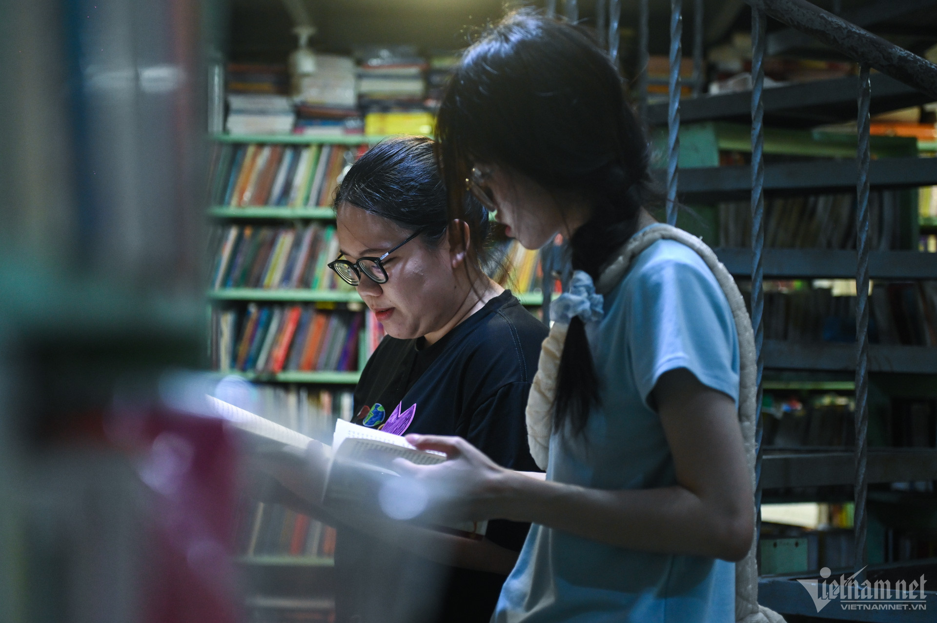 W-Nhà sách Mão văn hóa đọc (10).jpg