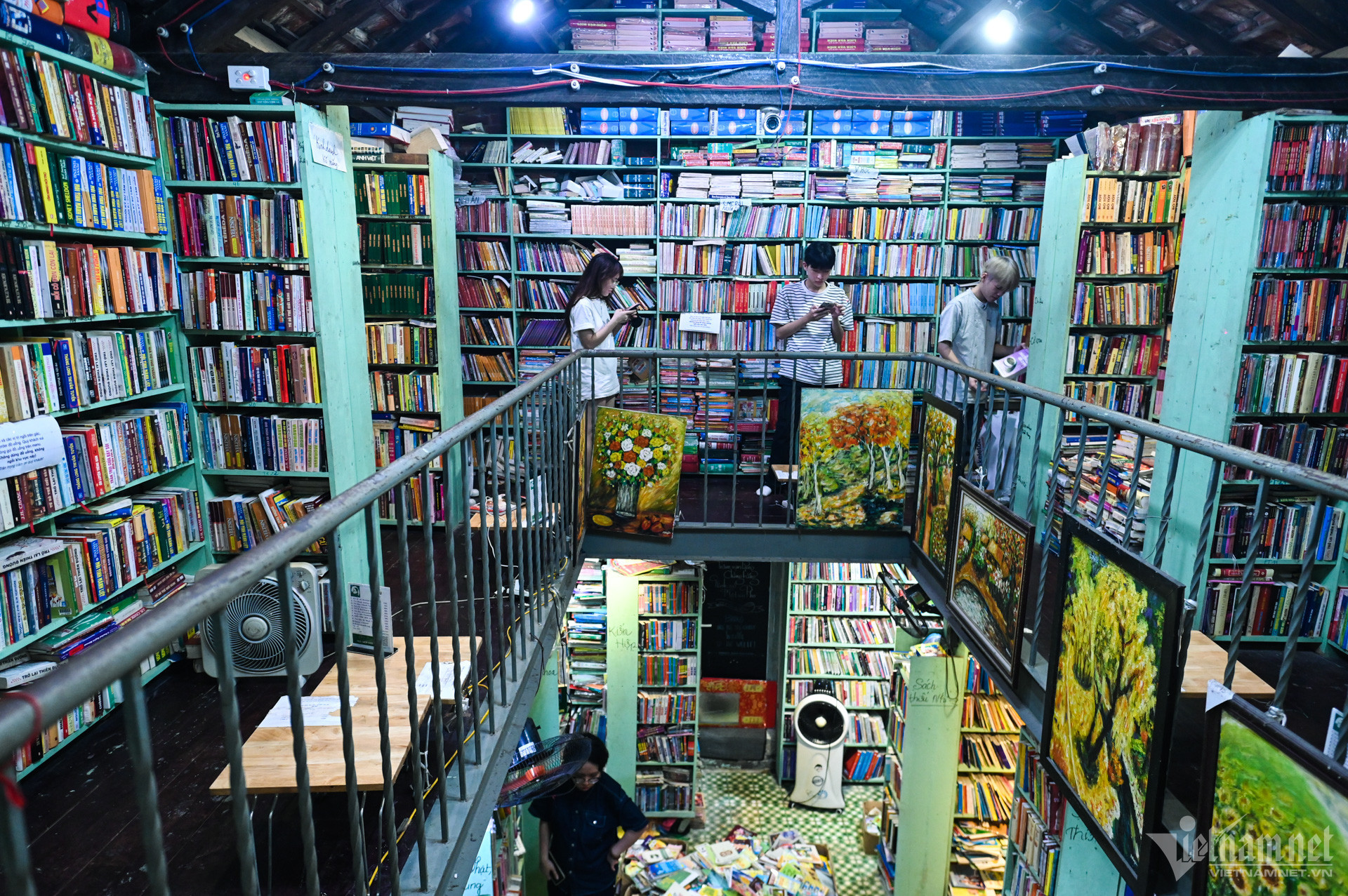 W-Nhà sách Mão văn hóa đọc (5).jpg