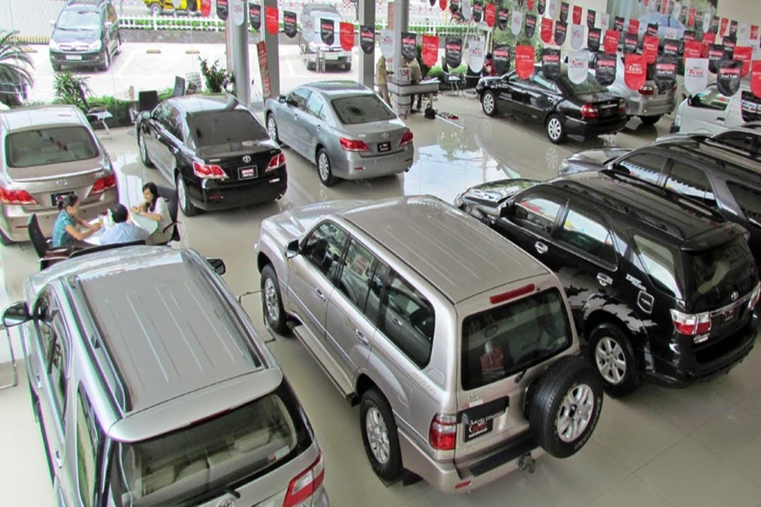 Used car market recovers, dealers pocket high profits