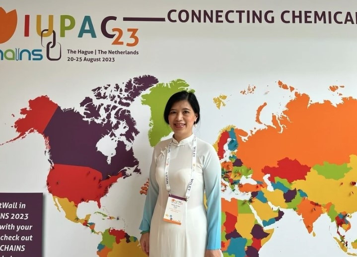 vietnamese professor in uk elected academy of europe academician picture 1