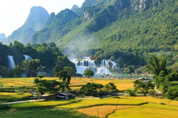 Many Vietnamese travellers prefer long domestic trip this summer
