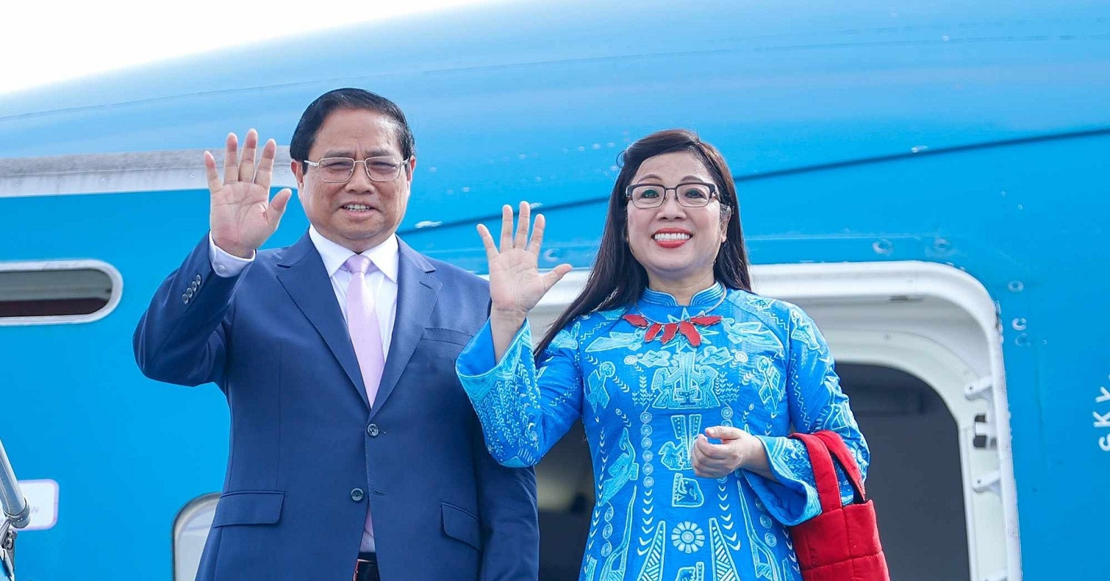 Prime Minister Pham Minh Chinh embarks on official visit to South Korea