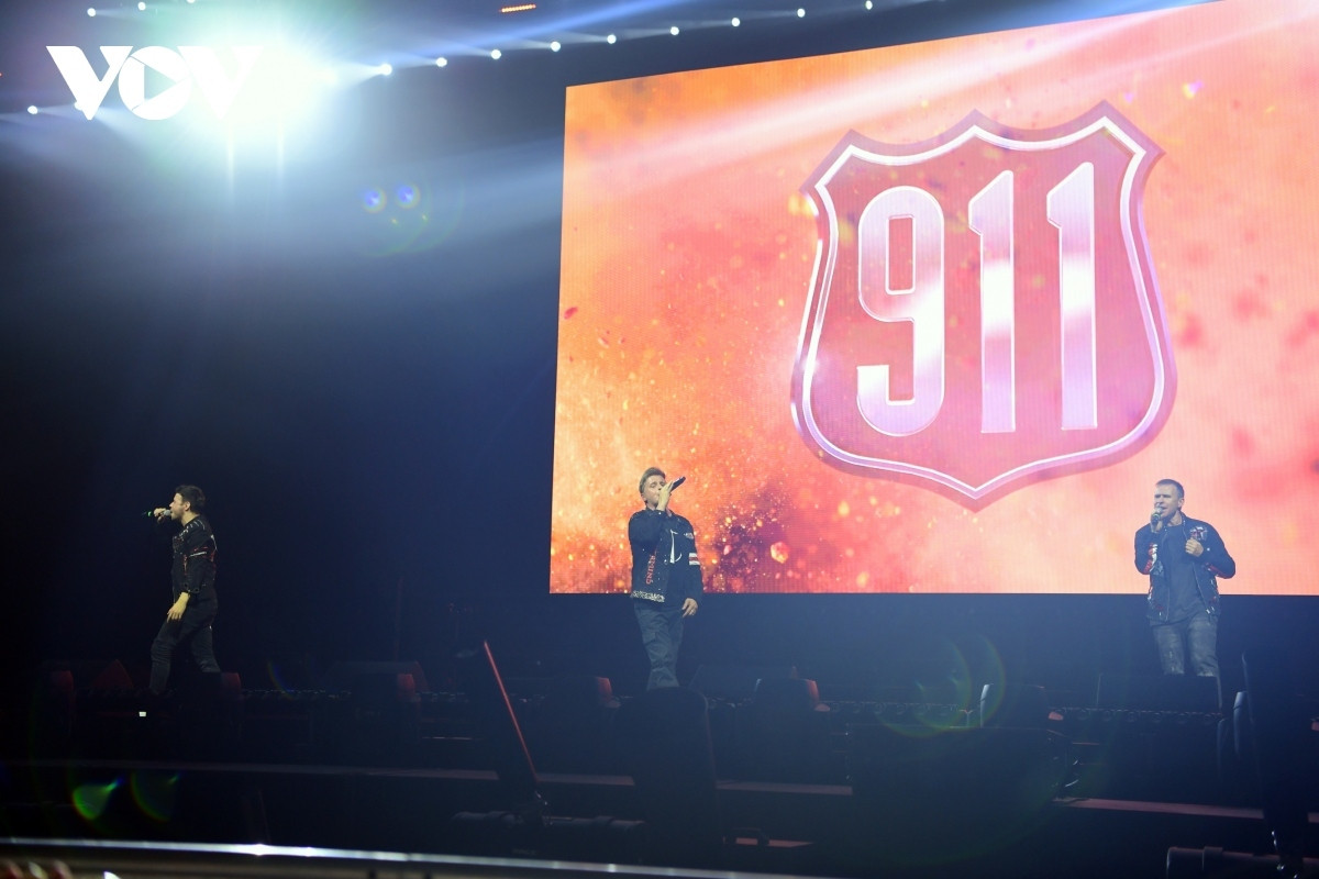 westlife the hits tour 2024 enthralls hanoi audiences picture 3