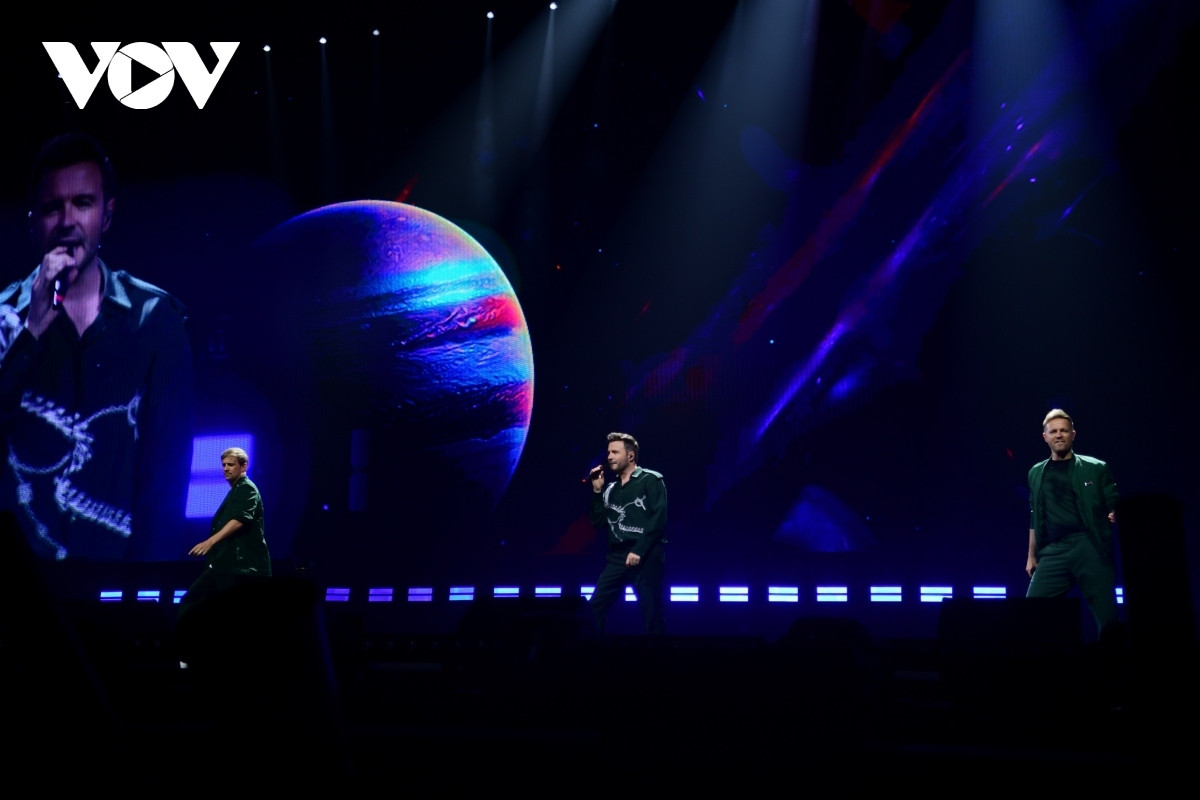 westlife the hits tour 2024 enthralls hanoi audiences picture 5