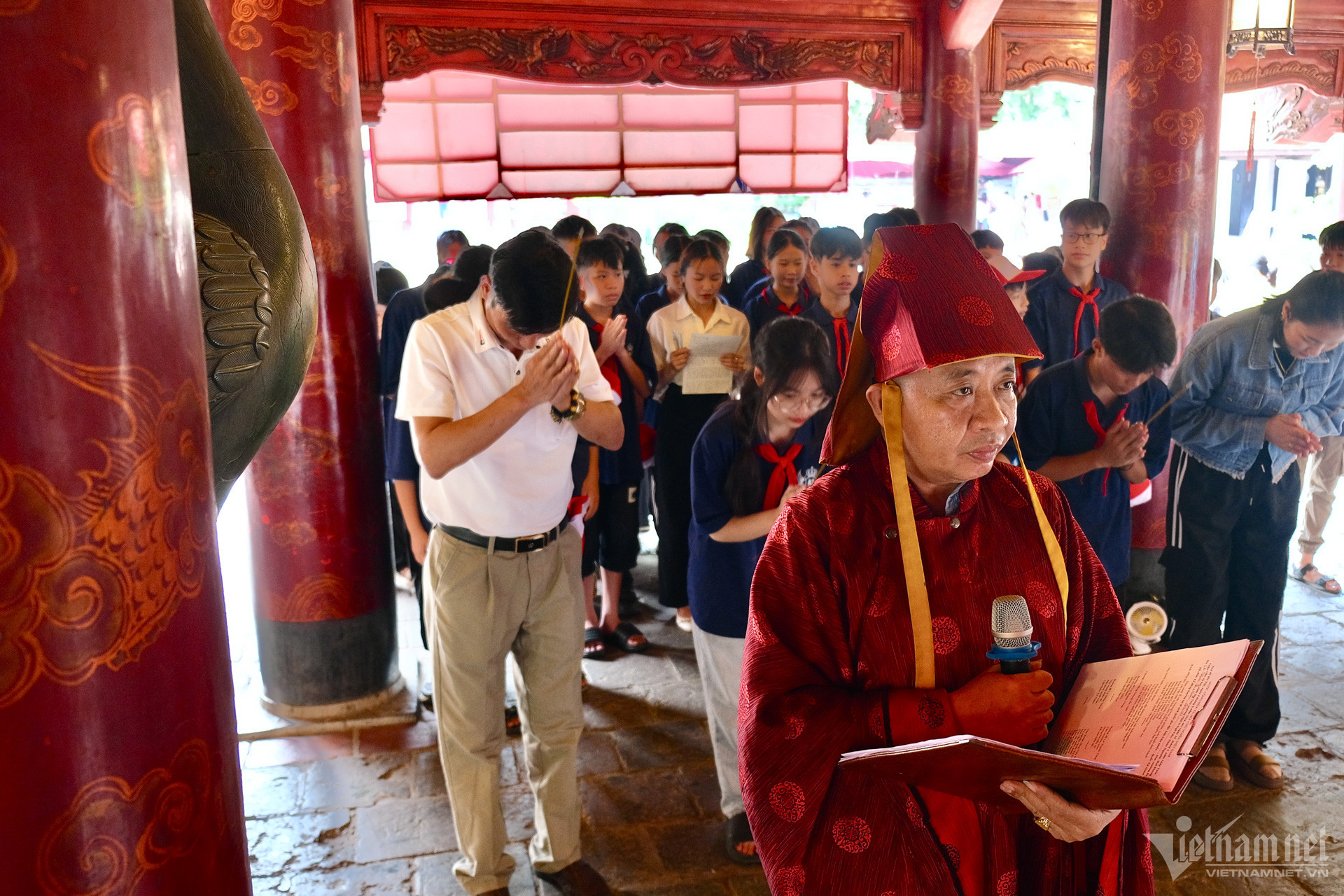 W-thi lớp 10 giáo dục (4).jpg