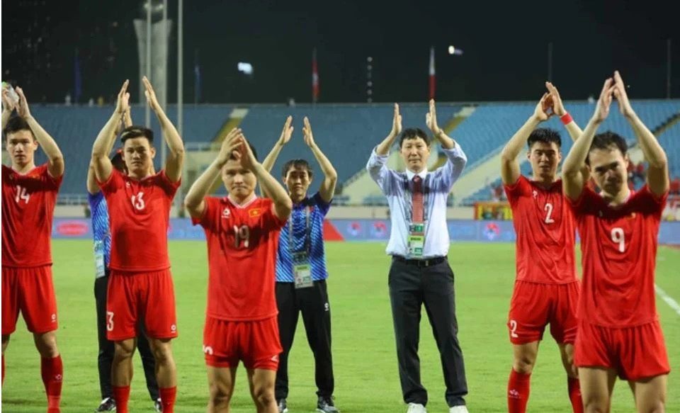 Vietnam beat Philippines 3-2 to keep World Cup qualification dream alive