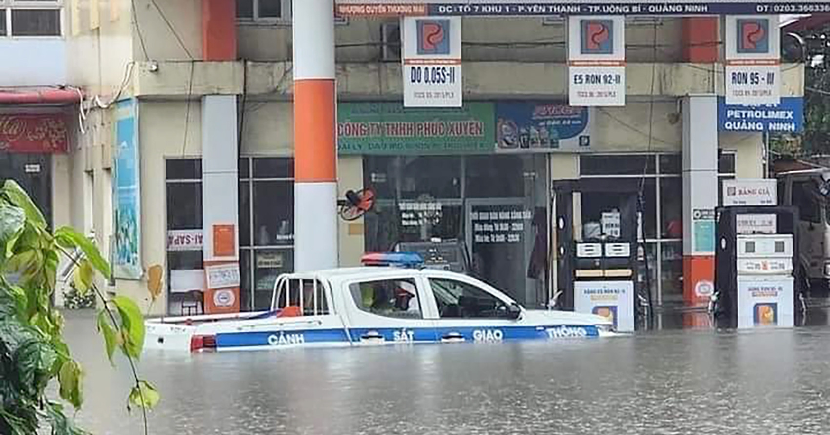 Unprecedented heavy rainfall causes widespread flooding in Hai Phong, Quang Ninh