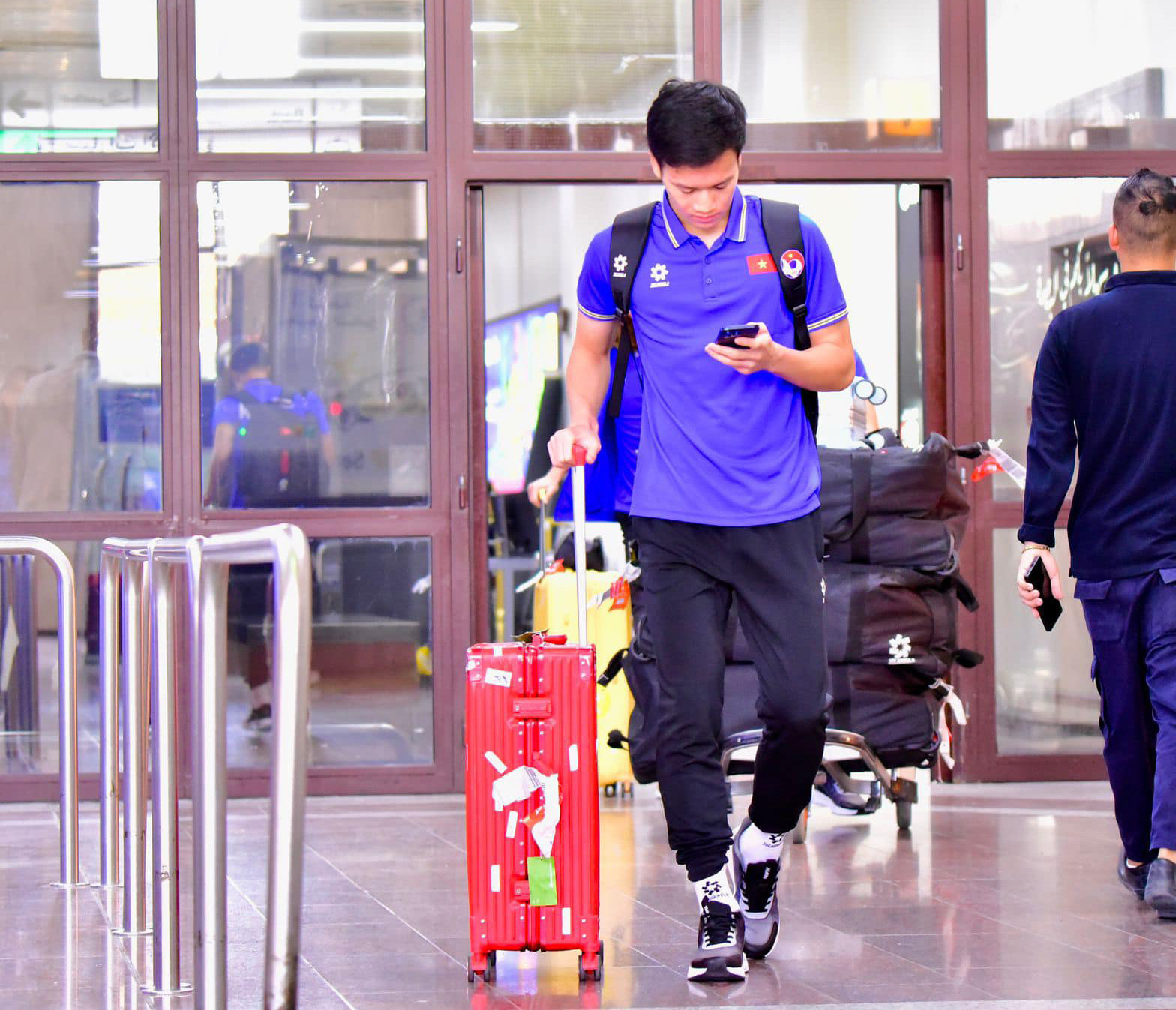 tuyen viet nam 9.jpg