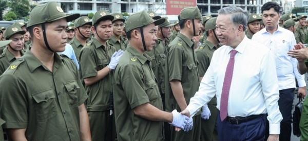 Grassroots-level security and order protection forces debut in Vietnam