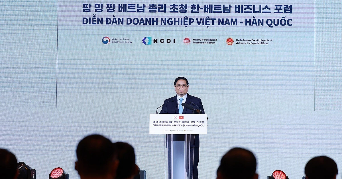 Prime Minister attends Vietnam-RoK Business Forum in Seoul