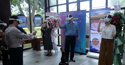 New VR experience offered to visitors to Hue Imperial Citadel
