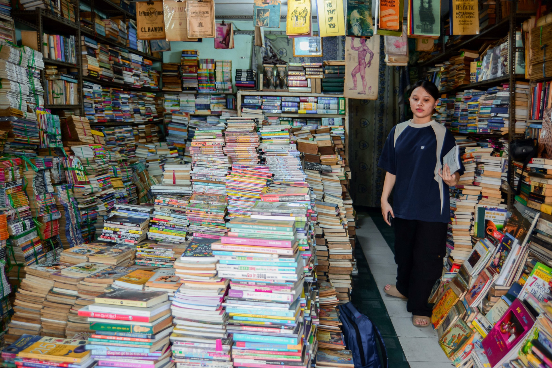 tiệm sách cũ_.jpg