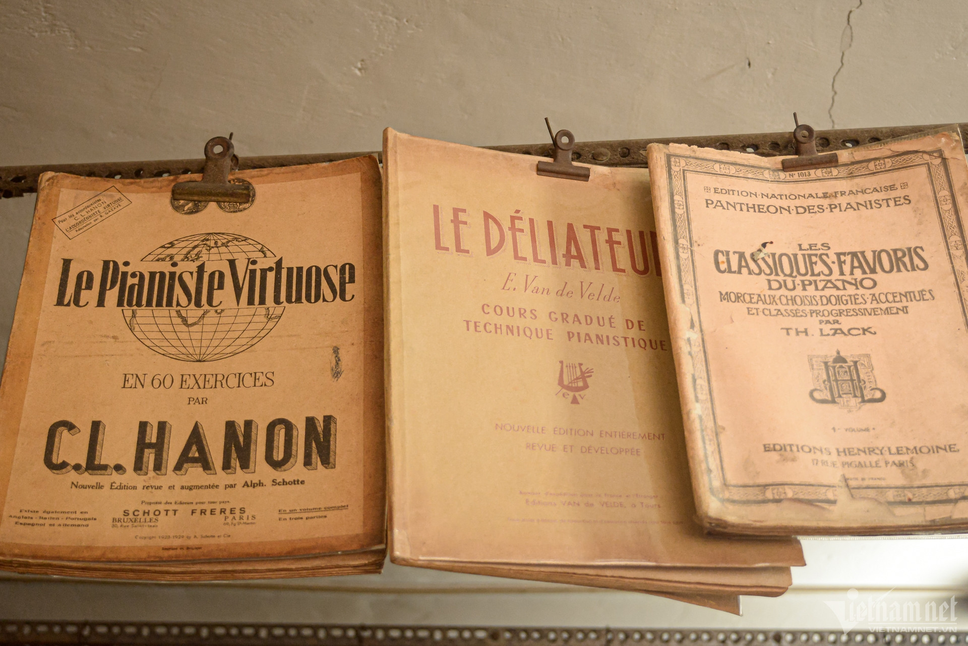 W-tiệm sách cũ_ 7.jpg