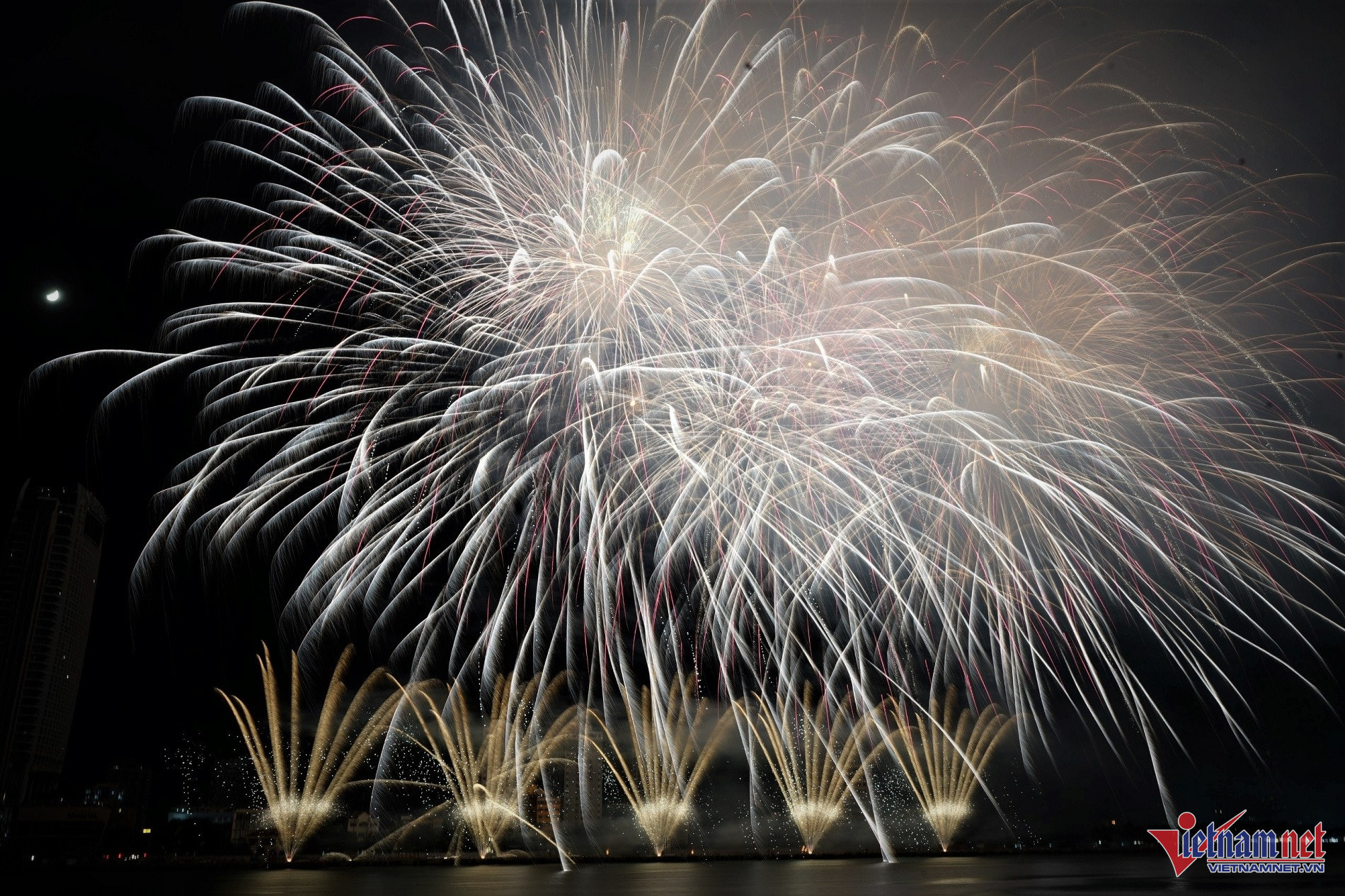 W-phao phan lan3.jpg