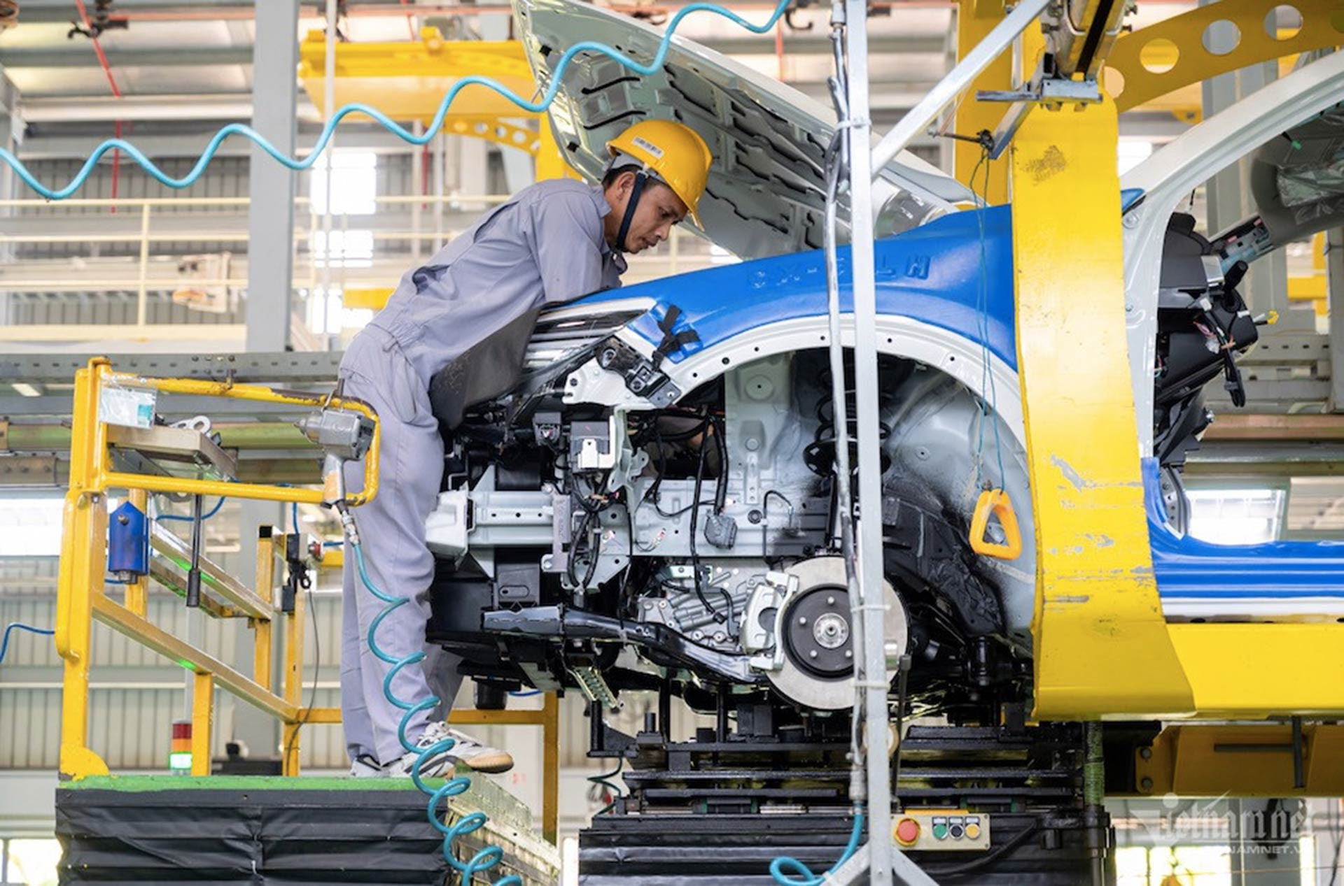 truoc ba HoangHiep.jpg