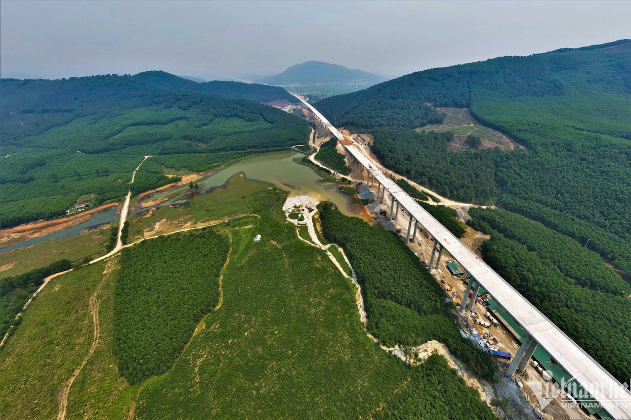 Spectacular acceleration: 600 km of highways built over 3 years