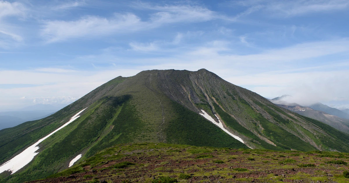 Two Vietnamese climbers rescued in Japan’s Mount Biei