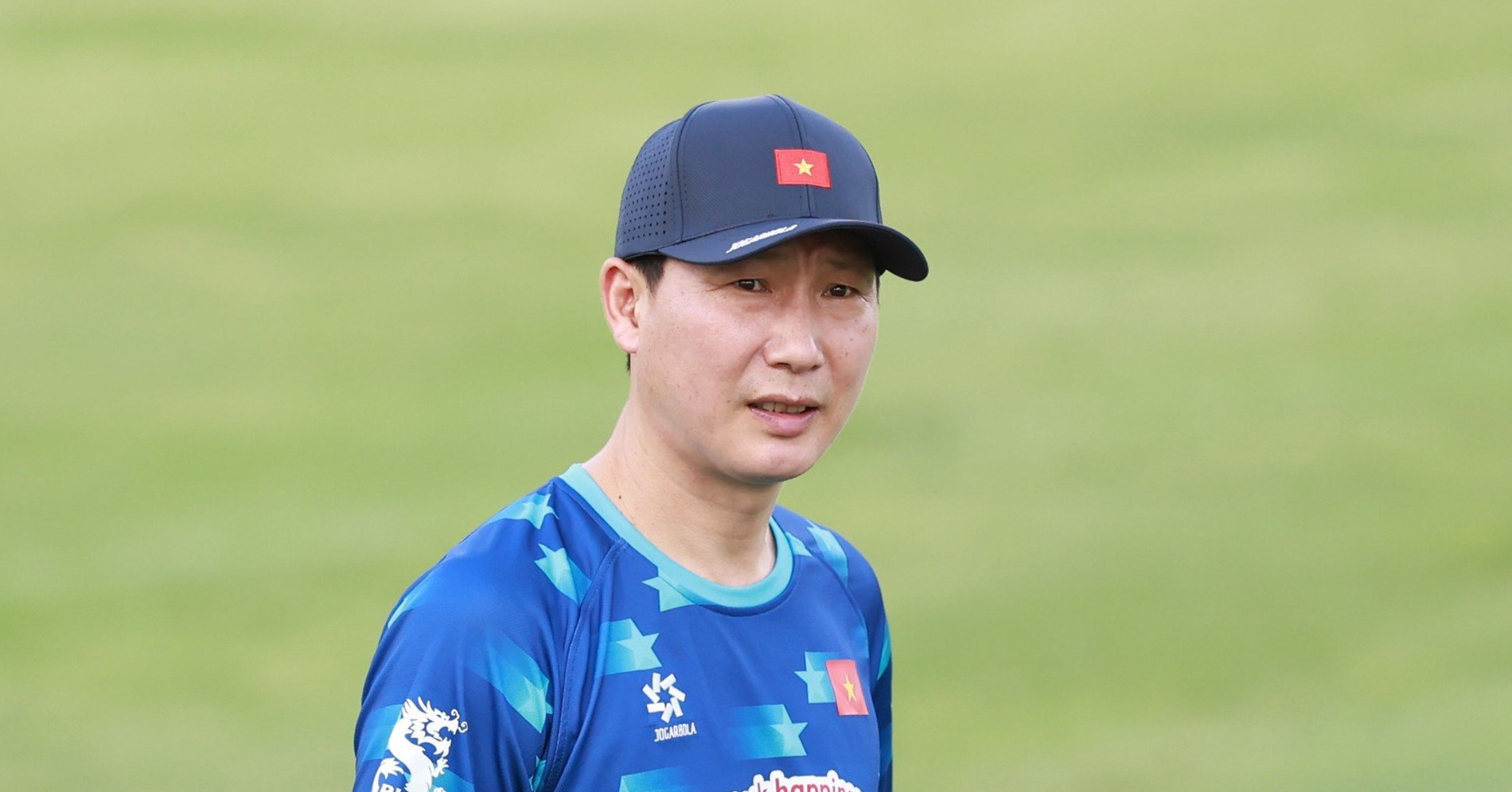 Coach Kim Sang Sik busy preparing VN national team for upcoming challenges